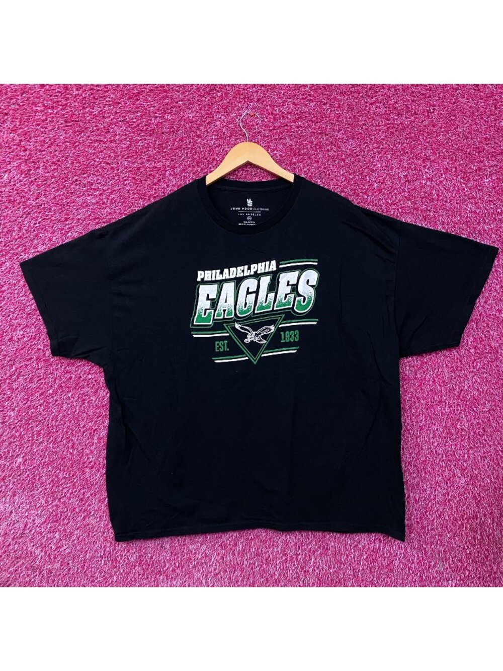 Junk Food Philadelphia Eagles Black Tshirt size 2XL